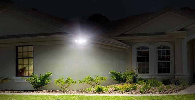 10 Best outdoor led flood light Bulbs in 2021 - My LED Passion